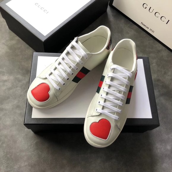 NEWGucci leather casual shoes for women